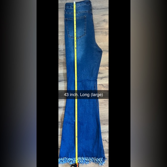 Distress Bell-Bottom - Picture 5 of 7